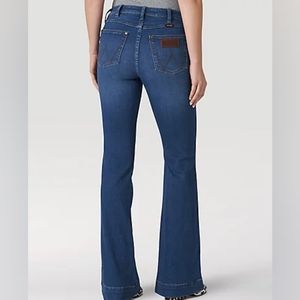 Wrangler trouser boot